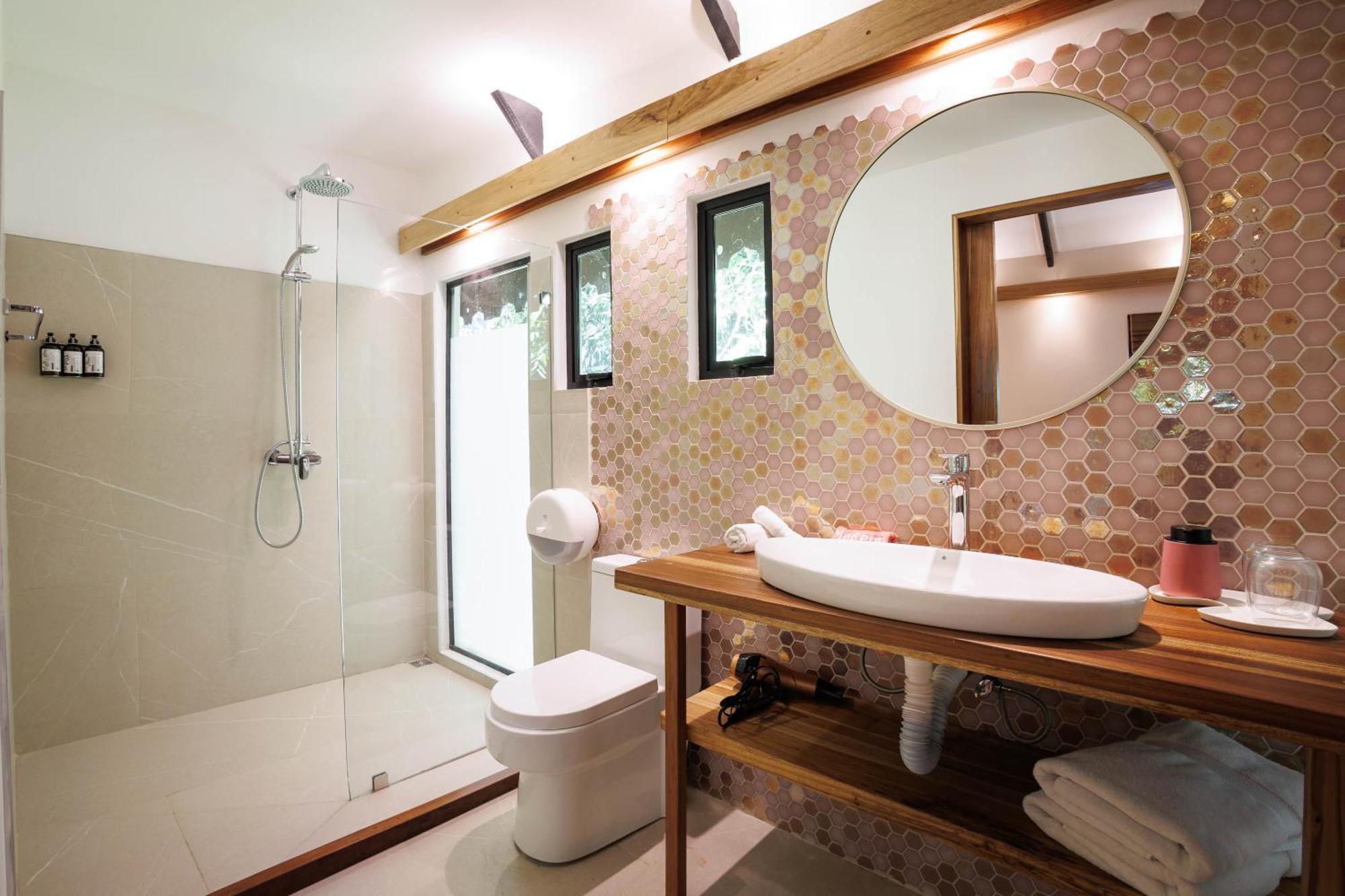 Almonds & Corals Boutique Hotel Puerto Viejo de Talamanca Екстериор снимка