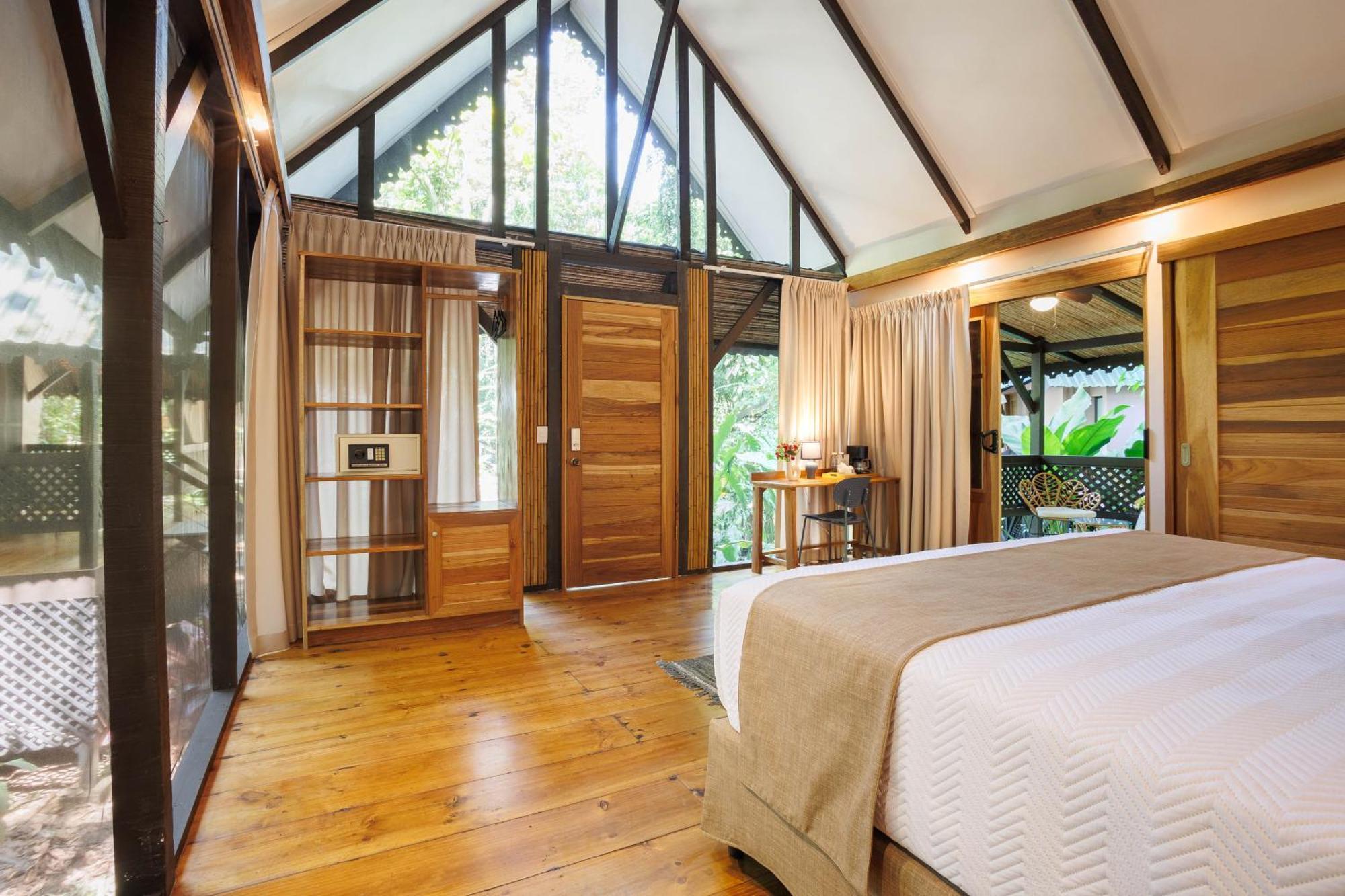 Almonds & Corals Boutique Hotel Puerto Viejo de Talamanca Екстериор снимка