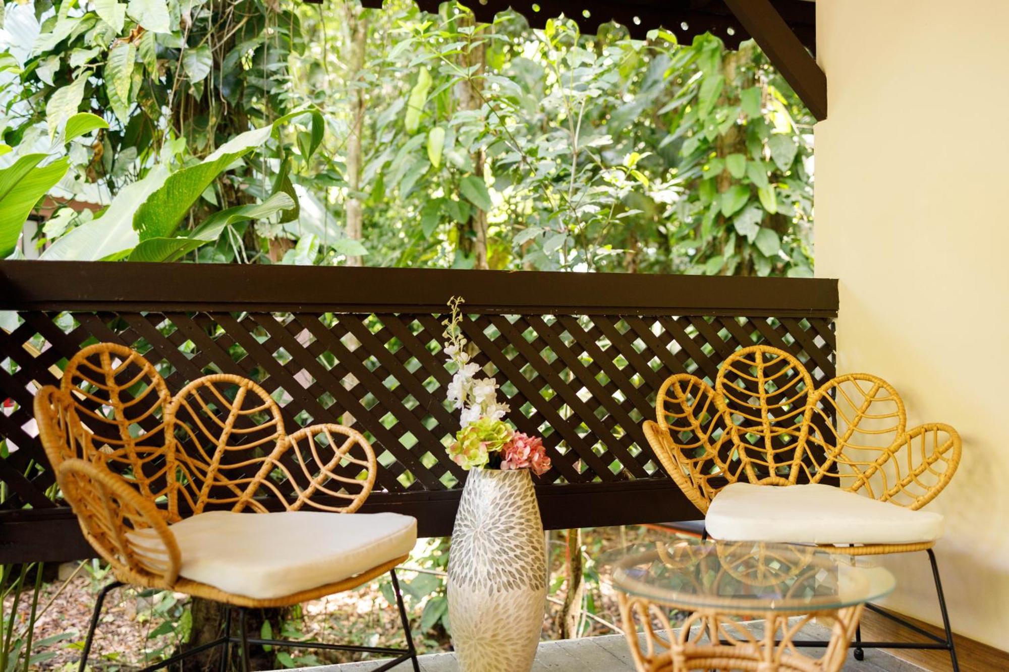 Almonds & Corals Boutique Hotel Puerto Viejo de Talamanca Екстериор снимка